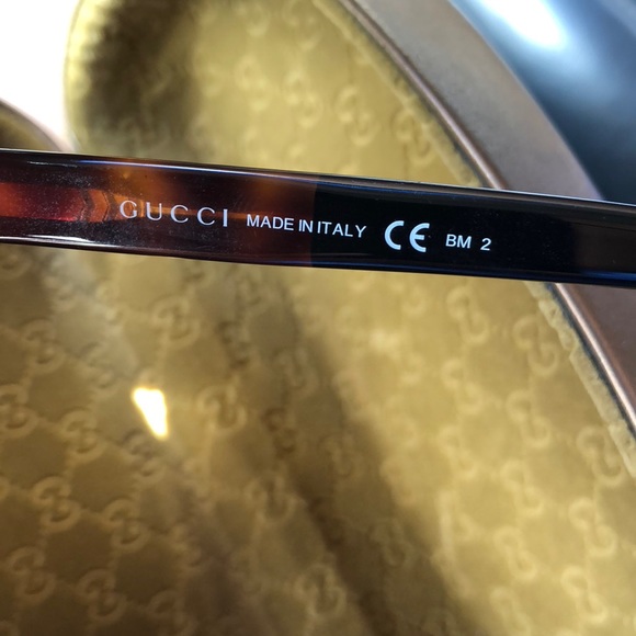 Gucci Sunglasses - Picture 6 of 6